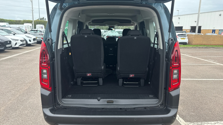 Citroen Berlingo 100kW Plus XL 52kWh 5dr Auto [7 Seat] Electric Estate